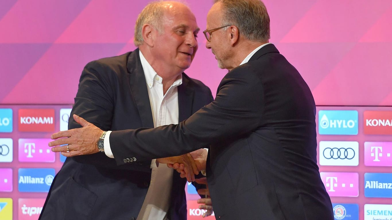 Uli Hoeneß (l.) und Karl-Heinz Rummenigge prägen den FC Bayern seit mehrere Jahrzehnten.