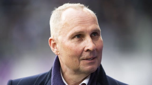 Schaut perspektivisch: Aue-Präsident Helge Leonhardt.