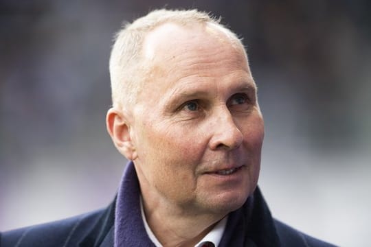 Schaut perspektivisch: Aue-Präsident Helge Leonhardt.