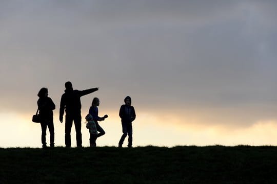 Genau rechnen: Bei Patchworkfamilien kann es finanziell einen Unterschied machen, welches Elternteil den Antrag stellt. Genau rechnen: Bei Patchworkfamilien kann es finanziell einen Unterschied machen, welches Elternteil den Antrag stellt.