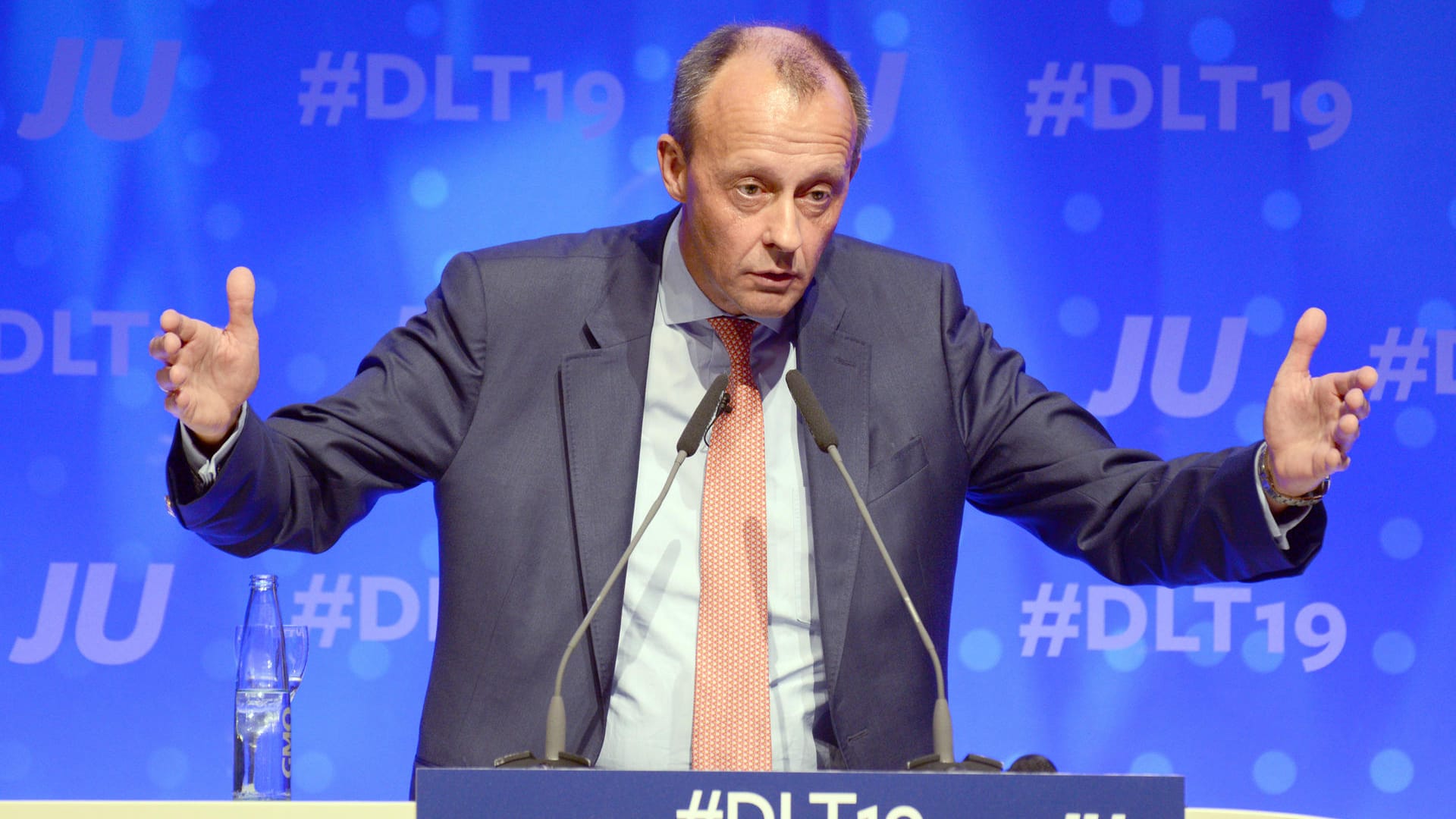 Friedrich Merz auf dem Deutschlandtag der Jungen Union: Wie ein Popstar gefeiert.