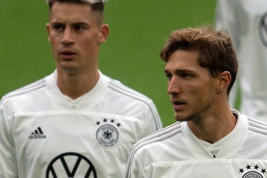 Niklas Stark (r) darf auf eine erneute Nominierung für die Nationalmannschaft hoffen.