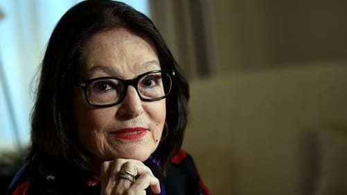 Nana Mouskouri: Die Sängerin wird bald 90 Jahre alt.