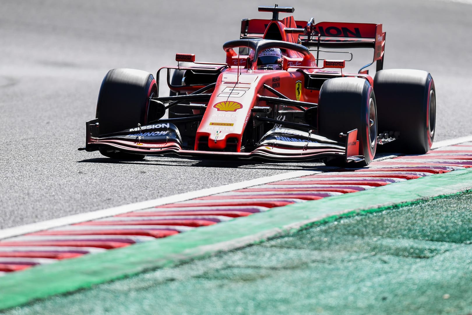 Sebastian Vettel auf der Strecke in Suzuka.