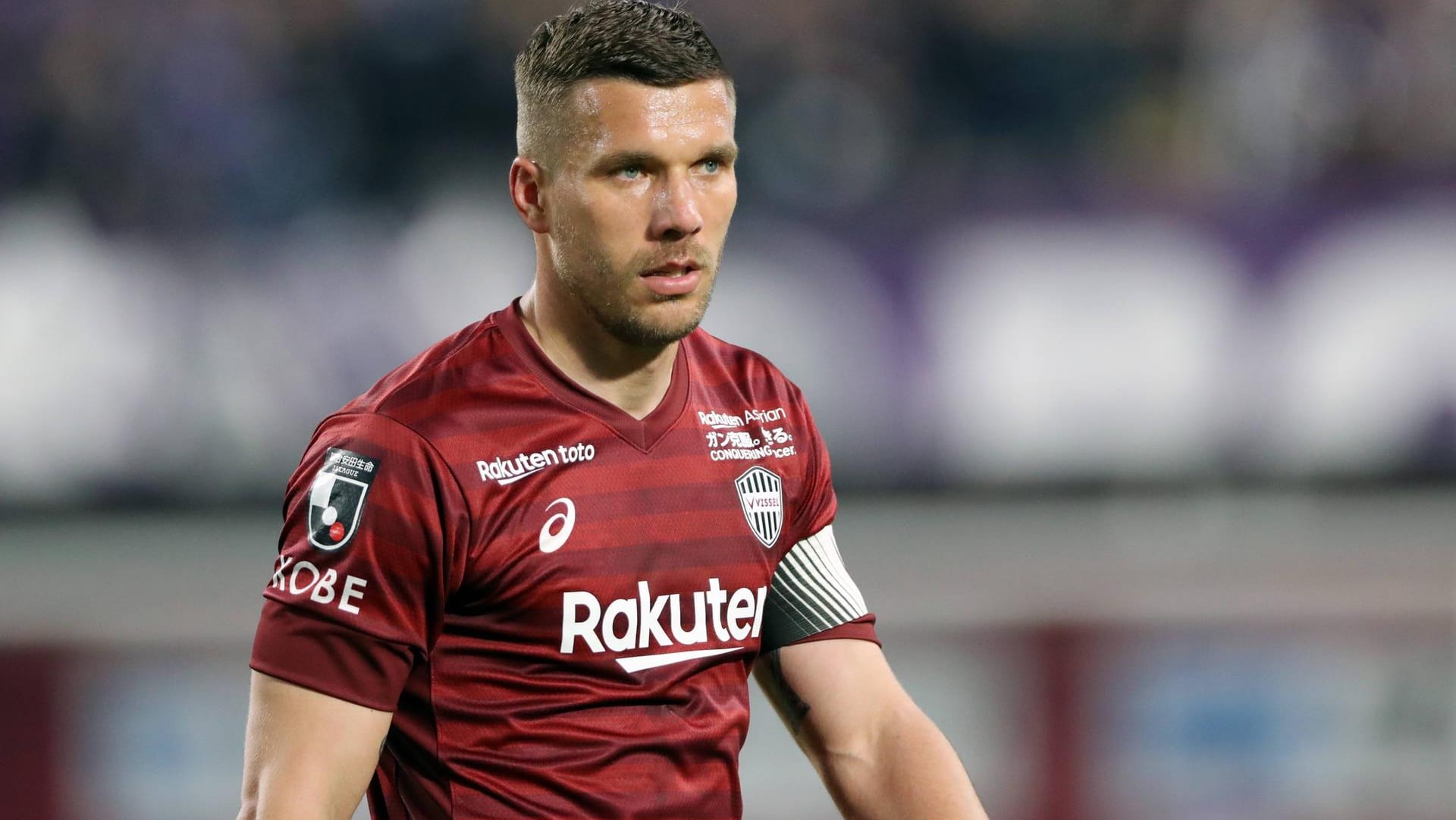 Neuen (alten) Klub im Blick? Lukas Podolski im Trikot von Vissel Kobe.