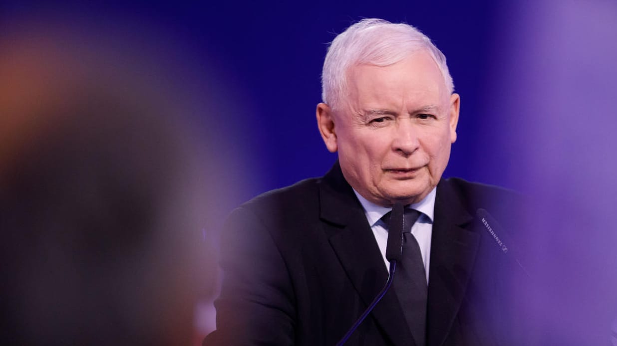 PiS-Parteichef Jaroslaw Kaczynski bei einer Wahlkampfveranstaltung: Die Partei will die "patriotische Erziehung" von Kindern und Jugendlichen vorantreiben.