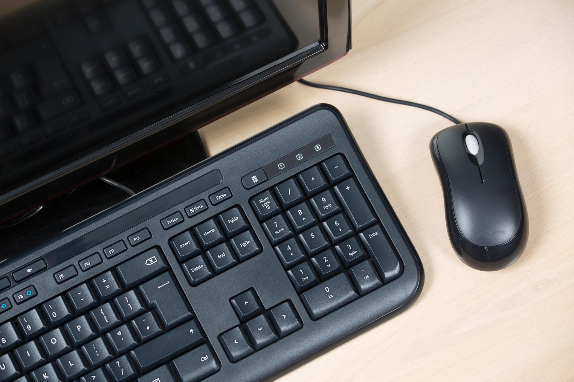 Computer-Tastatur und Maus: Wie gut kennen Sie sich mit der Entstehung moderner Rechner aus?