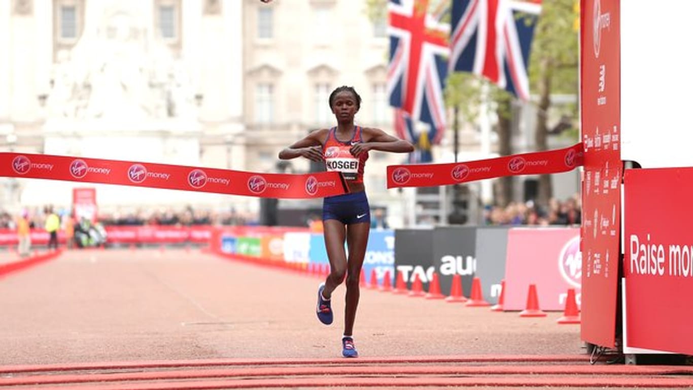 Lief beim Chicago-Marathon Weltrekord: London-Siegerin Brigid Kosgei aus Kenia.