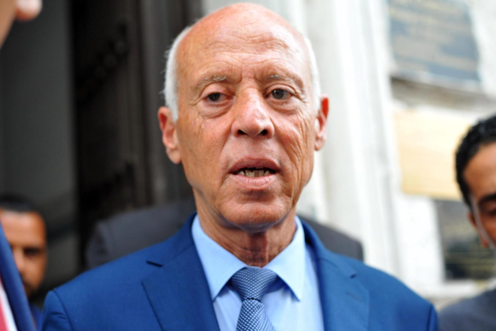Der unabhängige Kandidat Kais Saïed: Mit großer Mehrheit hat er die Präsidentenstichwahl gewonnen.against 15 58% for Nabil Karoui