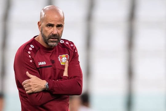 Verteidigt, dass er offensiv spielen lässt: Bayer Leverkusens Trainer Peter Bosz.