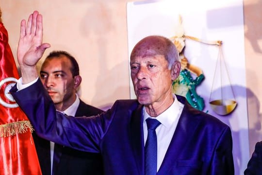 Der parteilose Verfassungsrechtler Kais Saied ist wahrscheinlich der nächste Präsident Tunesiens.