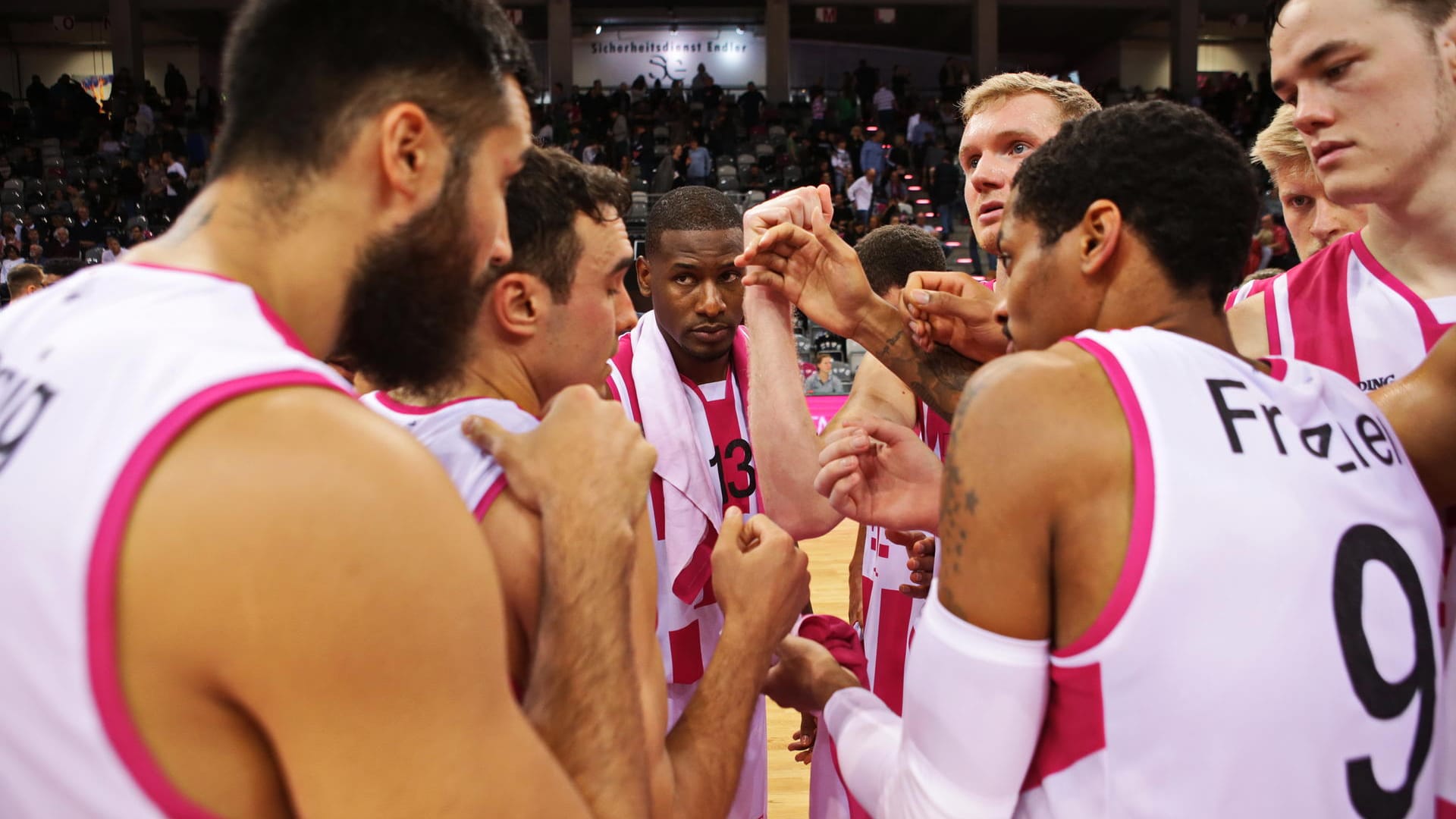 Telekom Baskets Bonn: Am Dienstag müssen die Bonner wieder ran und treffen auf einen alten Bekannten.