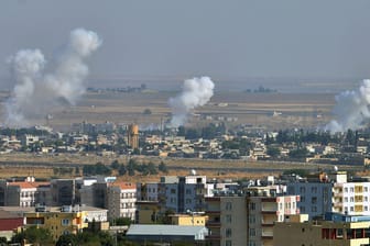 Bombeneinschläge in Ras al-Ain: Die türkische Armee ist in den Kurdengebieten auf dem Vormarsch.
