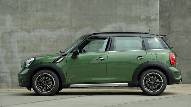 Mini-SUV: Der Mini Countryman ist aktuell in zweiter Generation auf dem Markt, die erste (Bild) lief von 2010 bis 2017 vom Band. Mini-SUV: Der Mini Countryman ist aktuell in zweiter Generation auf dem Markt, die erste (Bild) lief von 2010 bis 2017 vom Band.