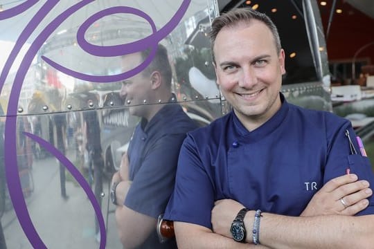Tim Raue macht sich für vegane Ernährung stark.