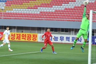 (Fast) Menschleer: Das WM-Qualispiel Süd- gegen Nordkorea fand vor leeren Rängen statt.