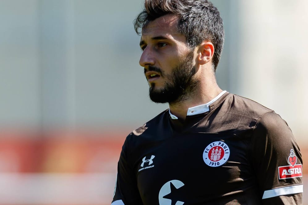 Cenk Sahin: Im Trikot des FC St. Pauli wird man den Fußballer aus der Türkei wohl nicht mehr sehen.