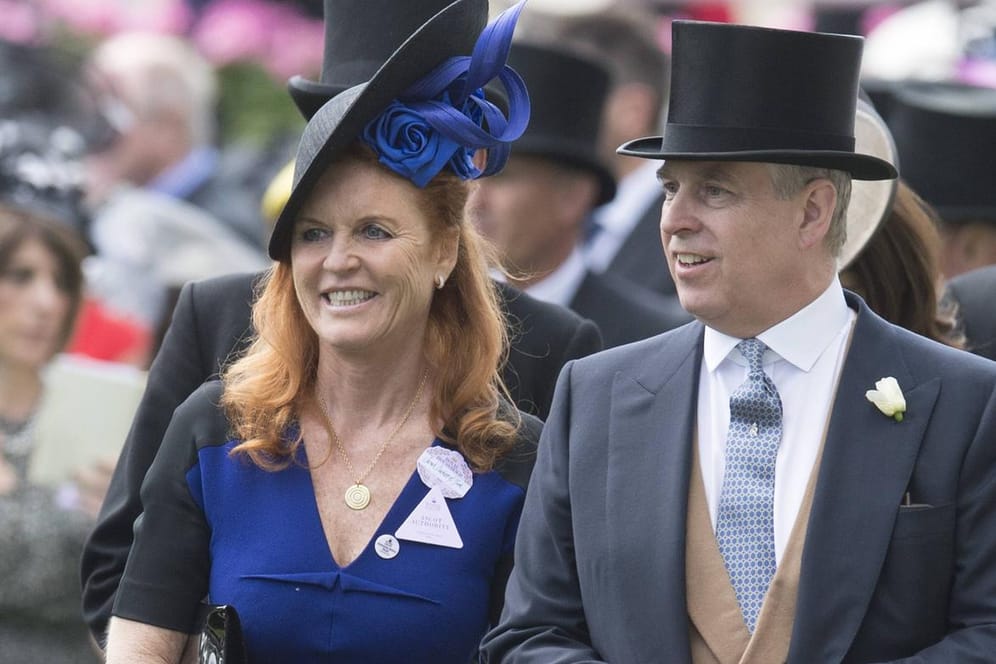 Sarah Ferguson und Prinz Andrew: Auch nach ihrer Scheidung vor über 20 Jahren verstehen sich die beiden blendend – dieses gemeinsame Foto stammt aus dem Jahr 2015.