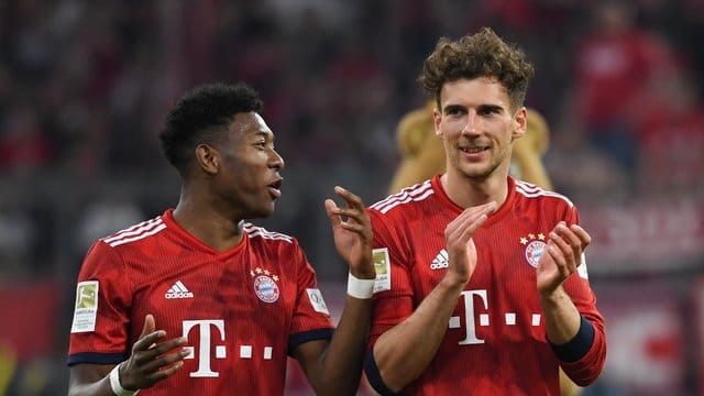 Wieder zurück im Mannschaftstraining: David Alaba (l) und Leon Goretzka. Wieder zurück im Mannschaftstraining: David Alaba (l) und Leon Goretzka.