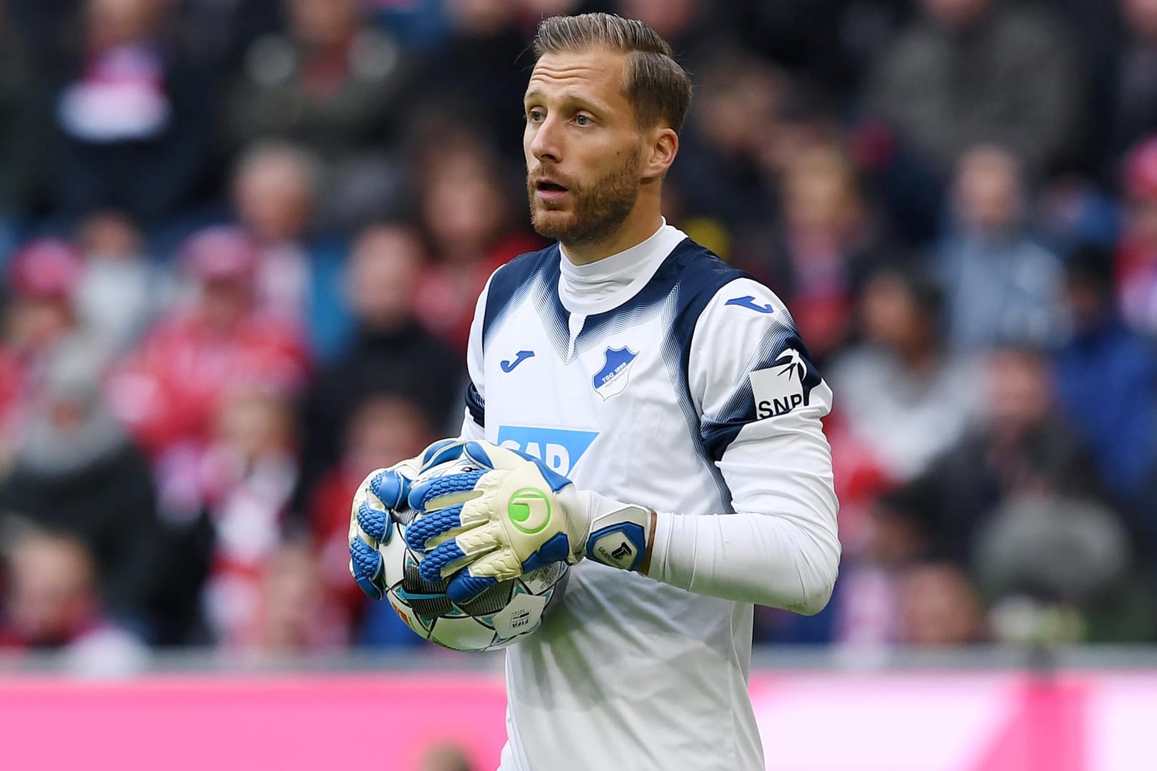 Rückhalt: Oliver Baumann ist mit 306 Bundesligaspielen der erfahrenste Akteur der TSG Hoffenheim.