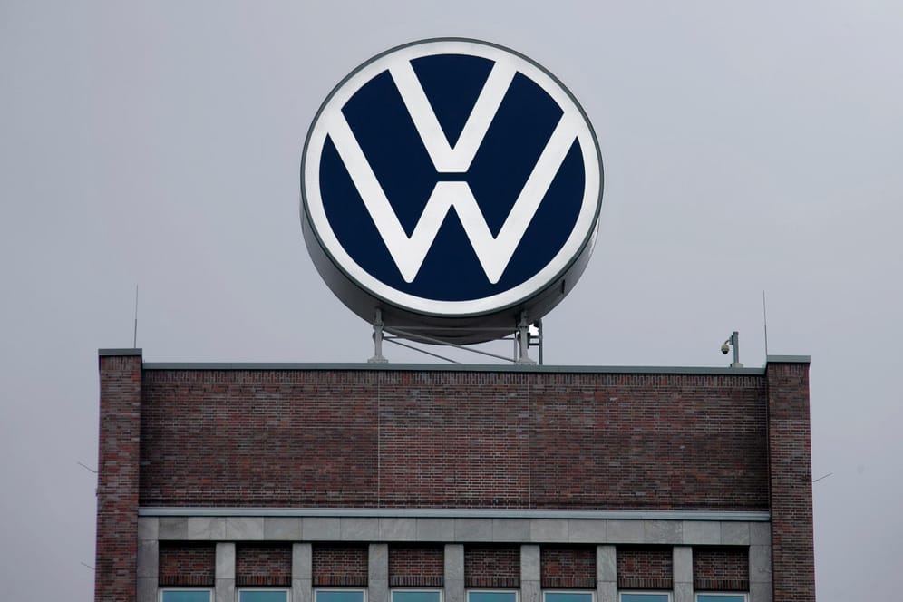 Das Volkswagen-Logo: Bis zu 260 Millionen Euro bietet Bulgarien dem Autokonzern an. (Symbolbild)