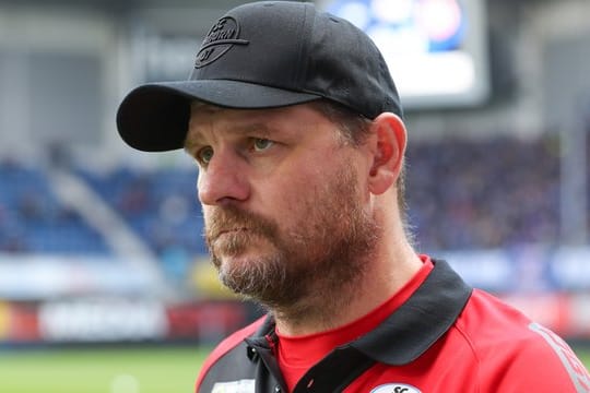 Paderborns Trainer Steffen Baumgart kritisiert die Entwicklung der Fußball-Bundesliga.