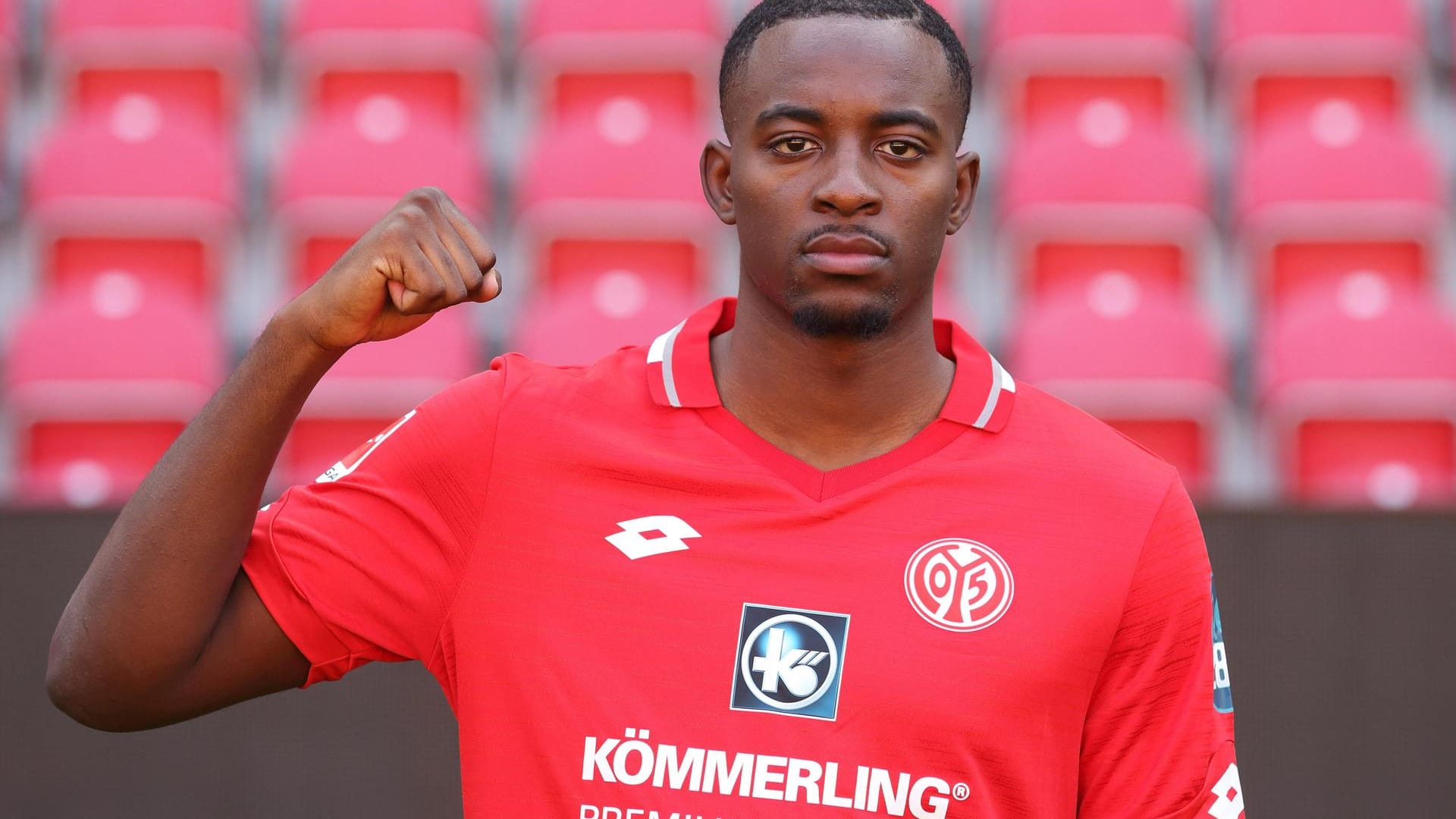 Jean-Philippe Mateta ballt die Faust: Wann kann der Top-Stürmer wieder für den FSV Mainz 05 spielen?