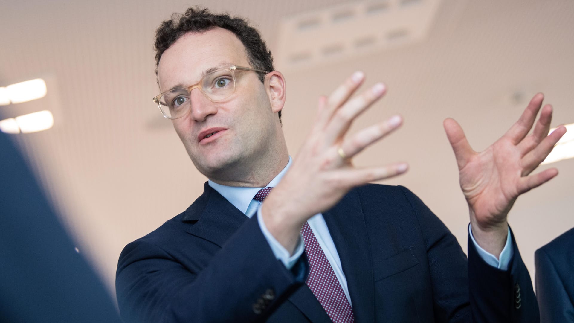 Jens Spahn: Der Gesundheitsminister hofft, dass dank der neuen Regelung mehr Täter überführt werden könnten. (Archivbild)