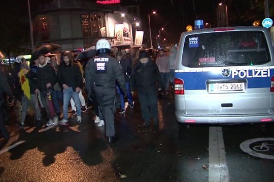 Demonstrationen gegen den türkischen Einmarsch in Nordsyrien in Bottrop.