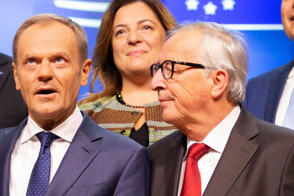 Jean Claude Juncker (l.) und Donald Tusk (r.) auf dem EU-Gipfel in Brüssel: Auch auf die türkische Militäroffensive in Nordsyrien müsste die EU reagieren.