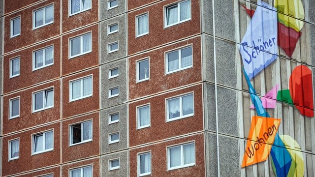Das DIW warnt vor den Auswirkungen des Klimapakets für Haushalte mit wenig Geld. Das DIW warnt vor den Auswirkungen des Klimapakets für Haushalte mit wenig Geld.