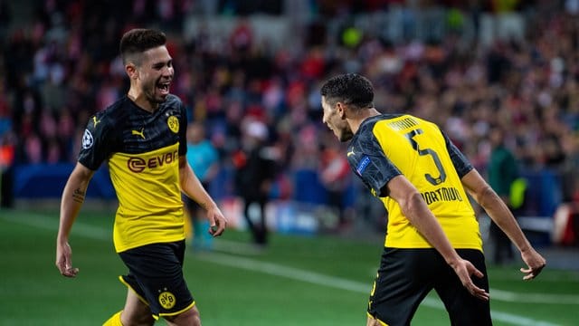 Hat seinen Vertrag bei Borussia Dortmund verlängert: Raphael Guerreiro. Hat seinen Vertrag bei Borussia Dortmund verlängert: Raphael Guerreiro.