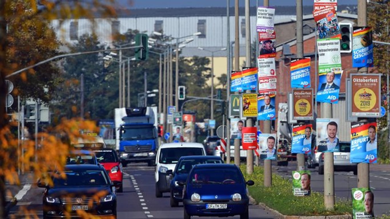 Wahlplakate in Erfurt: Thüringen wählt am 27.