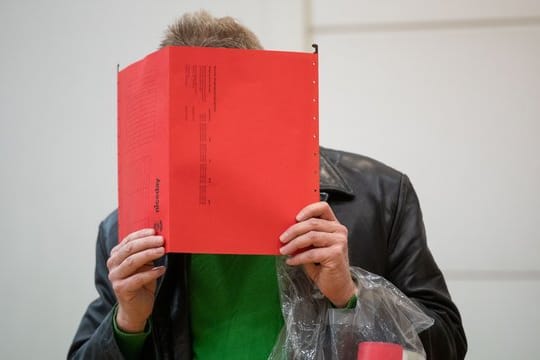 Angeklagter im Amtsgericht Bielefeld