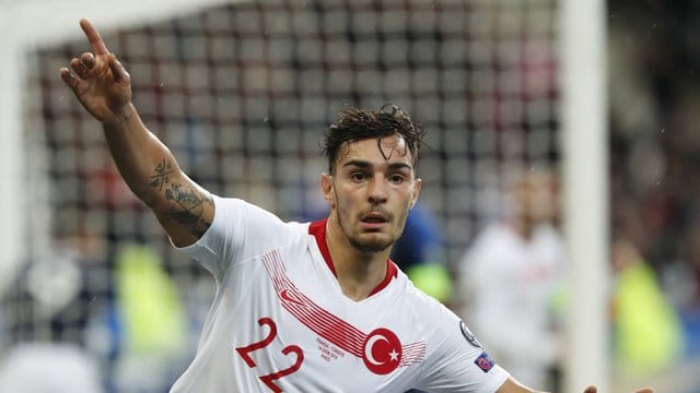 Kaan Ayhan traf für die Türkei.
