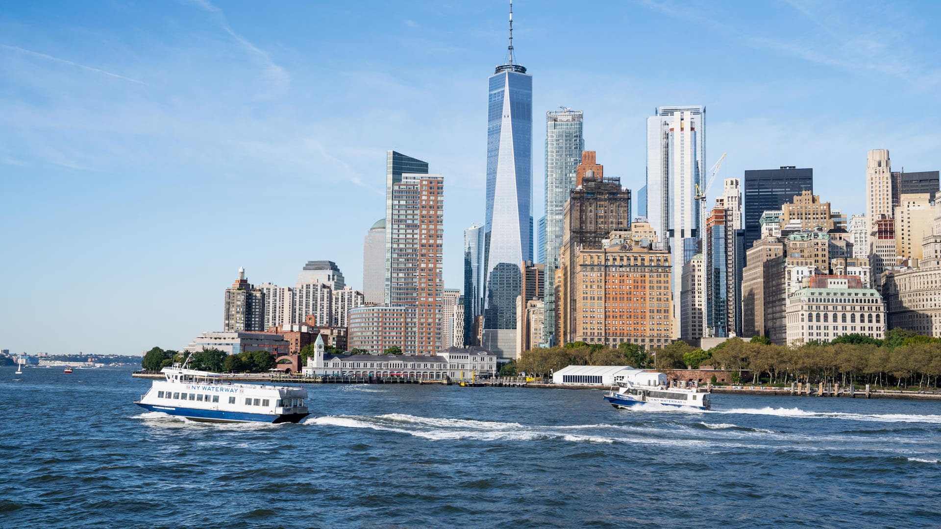 Skyline von New York City: Wer etwas mehr für seinen Urlaub zahlt, kann häufig kurzfristig stornieren.