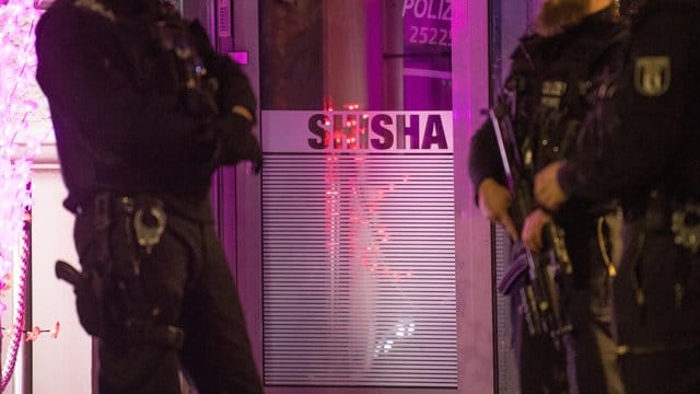 Polizeikontrolle in Shisha-Bar Polizeikontrolle in Shisha-Bar