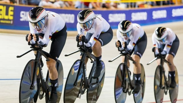 Die deutschen Bahnrad-Frauen wurden Zweite in der 4000-Meter-Mannschaftsverfolgung.