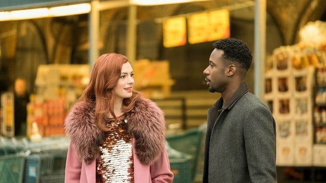 Anne Hathaway und Gary Carr gehören zu den Stars der Amazon-Serie "Modern Love".