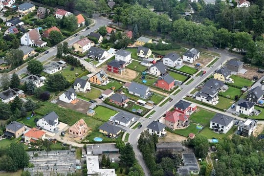 Durchbruch bei der Grundsteuer: Bundestag verabschiedet Grundgesetzänderung.