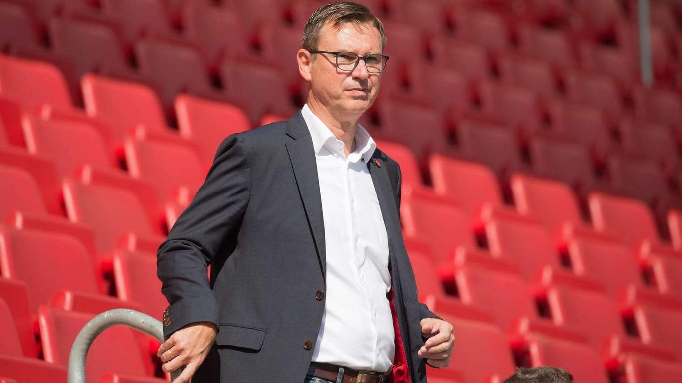 Stefan Hofmann von Mainz 05: Der Mainzer Vorstandsvorsitzende fordert einen Chef für Joachim Löw.