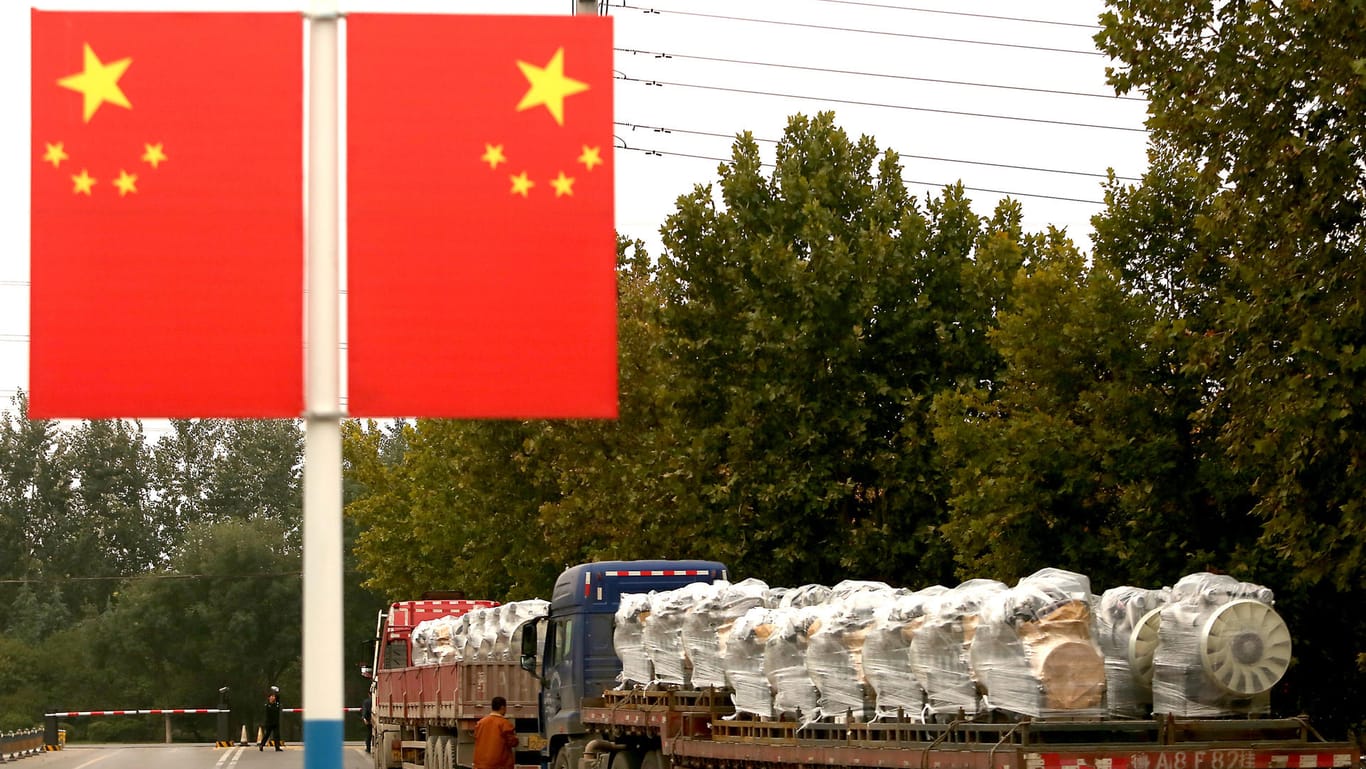 Lkw-Transport in China: Die Wirtschaft des Landes hat starke Einbußen gemacht. (Symbolbild)