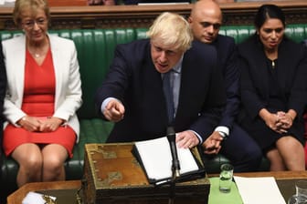 Boris Johnson spricht im britischen Unterhaus: Bei der Abstimmung über den neuen Brexit-Deal wird es ernst für Johnson.