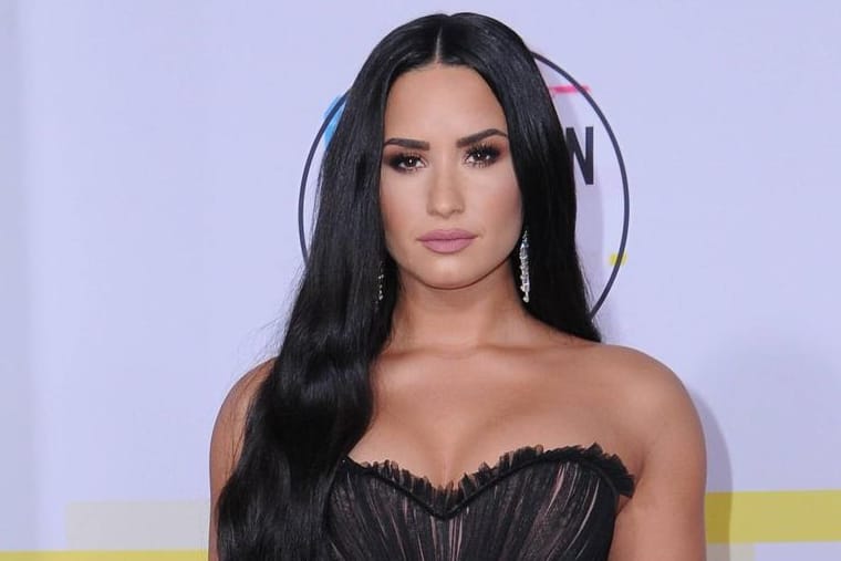 Demi Lovato: Es wurde ein Nacktfoto von ihr veröffentlicht.