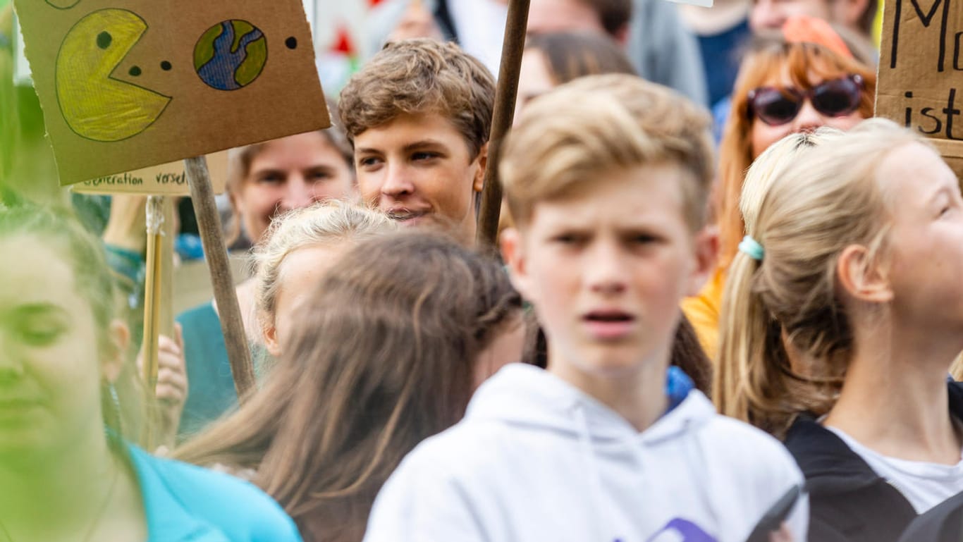 Schüler protestieren: Ende September demonstrierten sie in Oldenburg, im Rahmen des internationalen Klimastreiks von Fridays for Future, gegen Klimawandel und Erderwärmung.