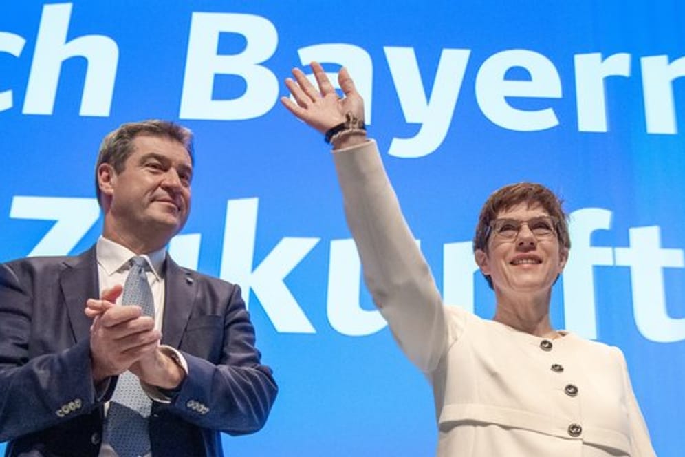 CSU-Chef Markus Söder und CSU-Chefin Annegret Kramp-Karrenbauer beim CSU-Parteitag in München.