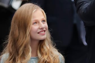 Die spanische Kronprinzessin Leonor (13) übernimmt trotz ihres jungen Alters immer mehr offizielle Aufgaben.