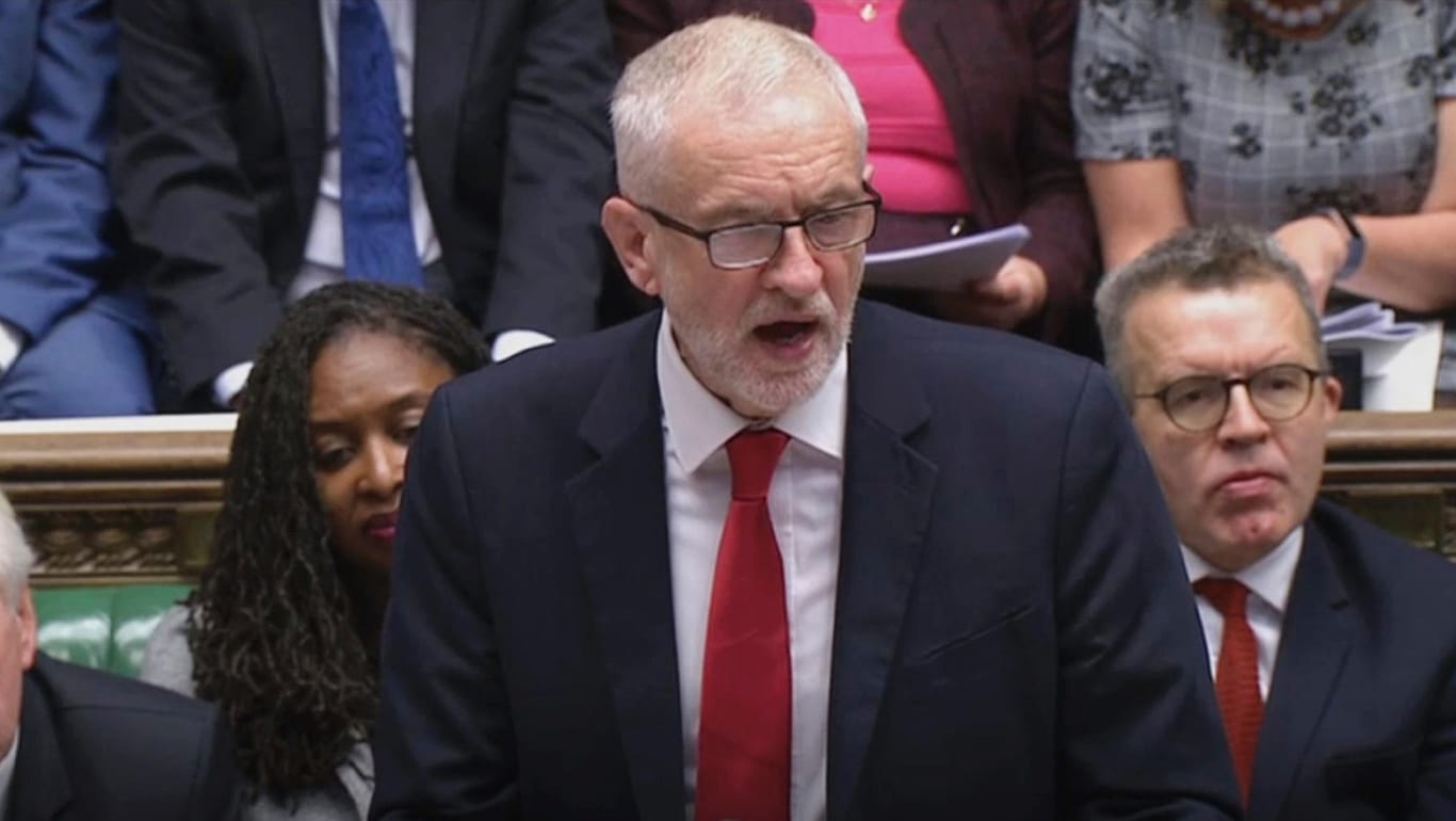 Labour-Chef und Oppositionsführer Jeremy Corbyn: "Der Premierminister muss sich jetzt ans Gesetz halten".