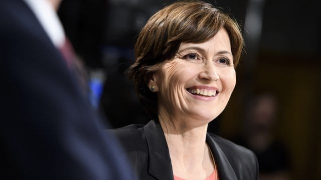 Regula Rytz, Parteichefin der Grünen und Nationalrätin, freut sich über das Wahlergebnis. Regula Rytz, Parteichefin der Grünen und Nationalrätin, freut sich über das Wahlergebnis.