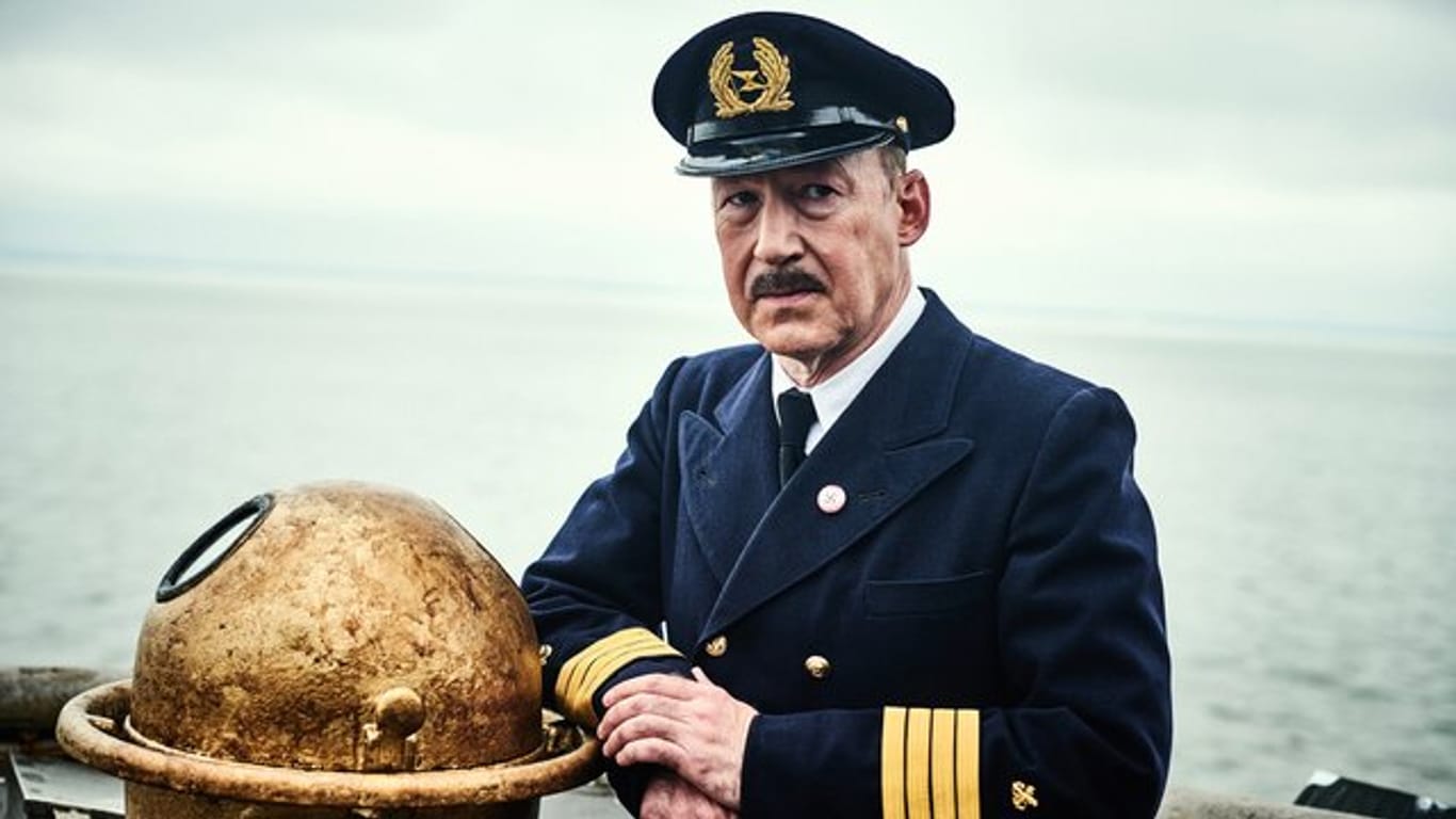 Ulrich Noethen verkörpert Kapitän Gustav Schröder in "Die Ungewollten - Die Irrfahrt der St.